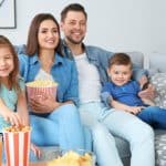 תראו להם סרטים. הרבה סרטים.