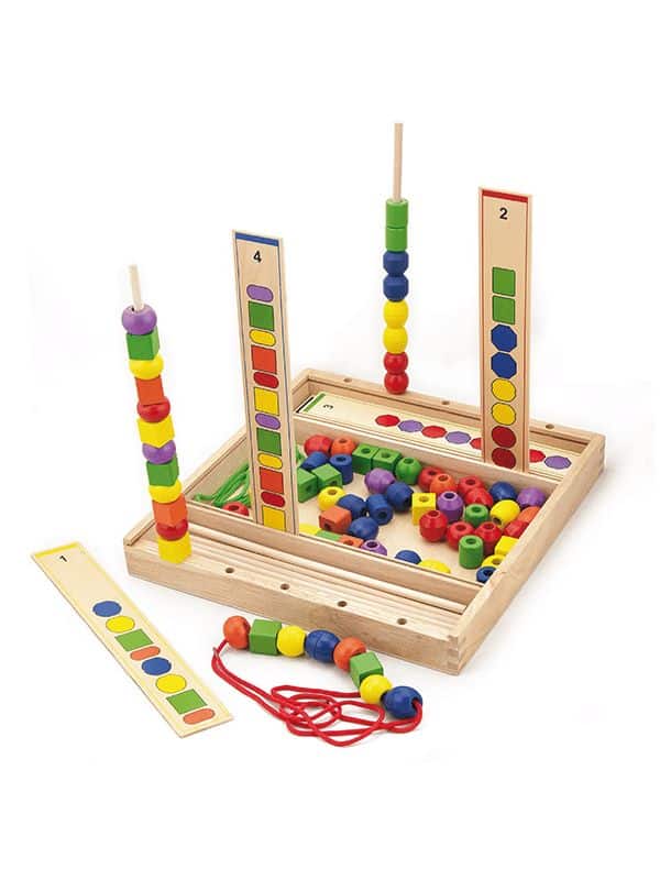 ויגה - השחלת חרוזים מעץ לפי דגם