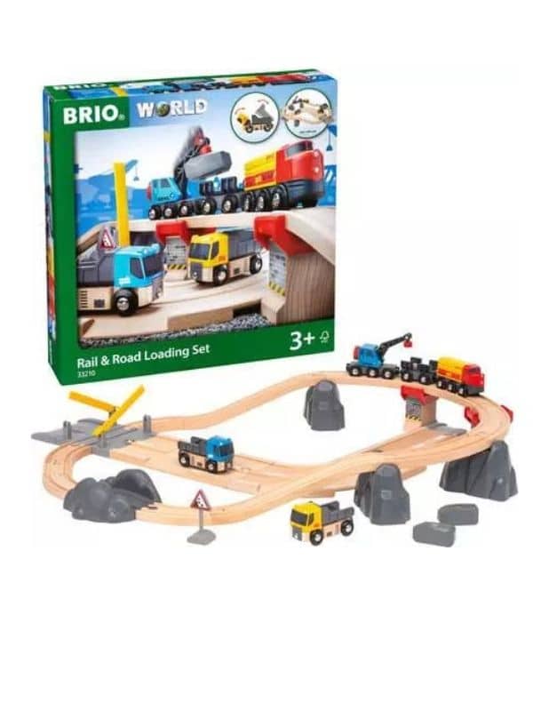 סט מסלול רכבת נסיעות בכביש 33210 בריו