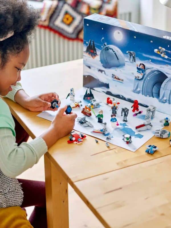 לגו מלחמת הכוכבים 75395 - לוח שנה