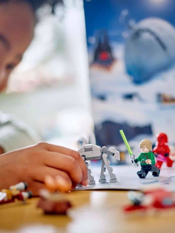 לגו מלחמת הכוכבים 75395 - לוח שנה