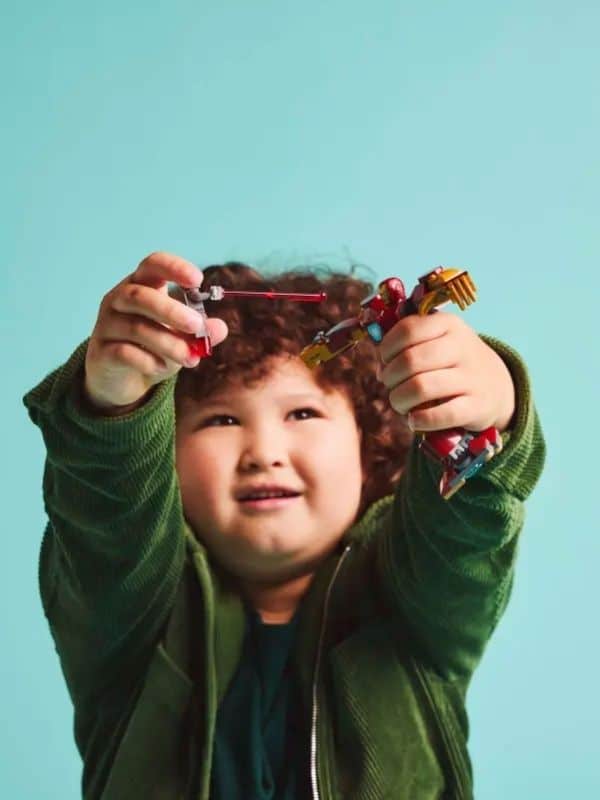 לגו 76307 - רובוט איירון מן נגד אולטרון