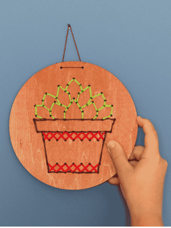 ריקמה על עץ צמחים - קיפוד (Kipod)